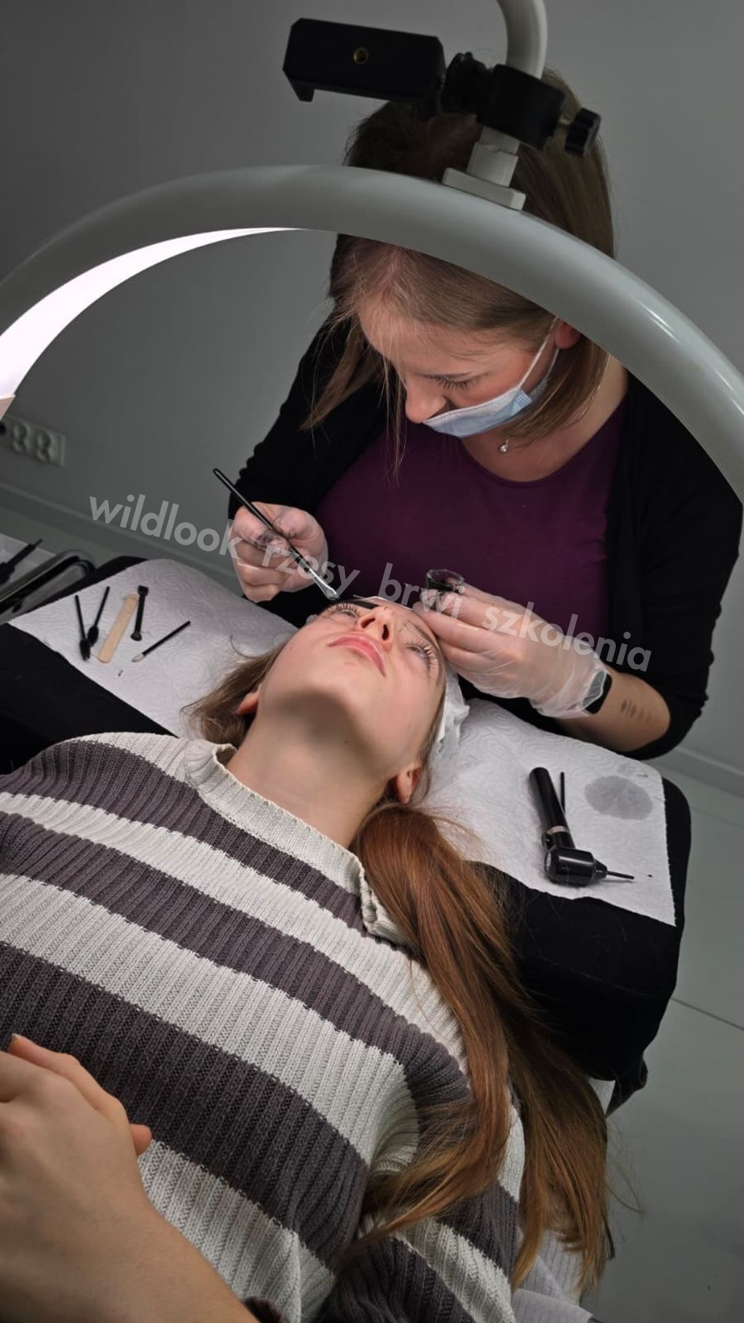 Zdjęcie ze szkolenia Elleebana – Koreański Lifting Rzęs